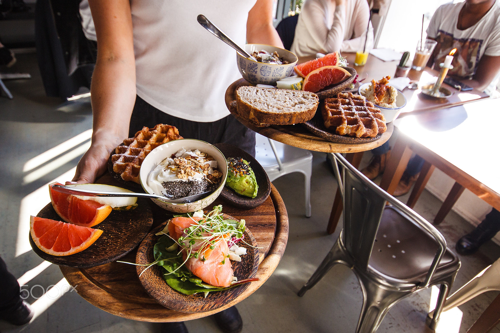 Canon EOS 50D + Sigma 10-20mm F4-5.6 EX DC HSM sample photo. Breakfast is served photography