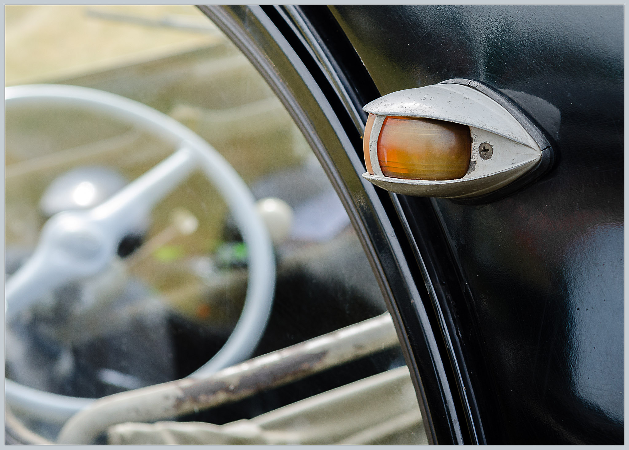 Nikon AF-S Nikkor 24-70mm F2.8G ED sample photo. Turn signal photography