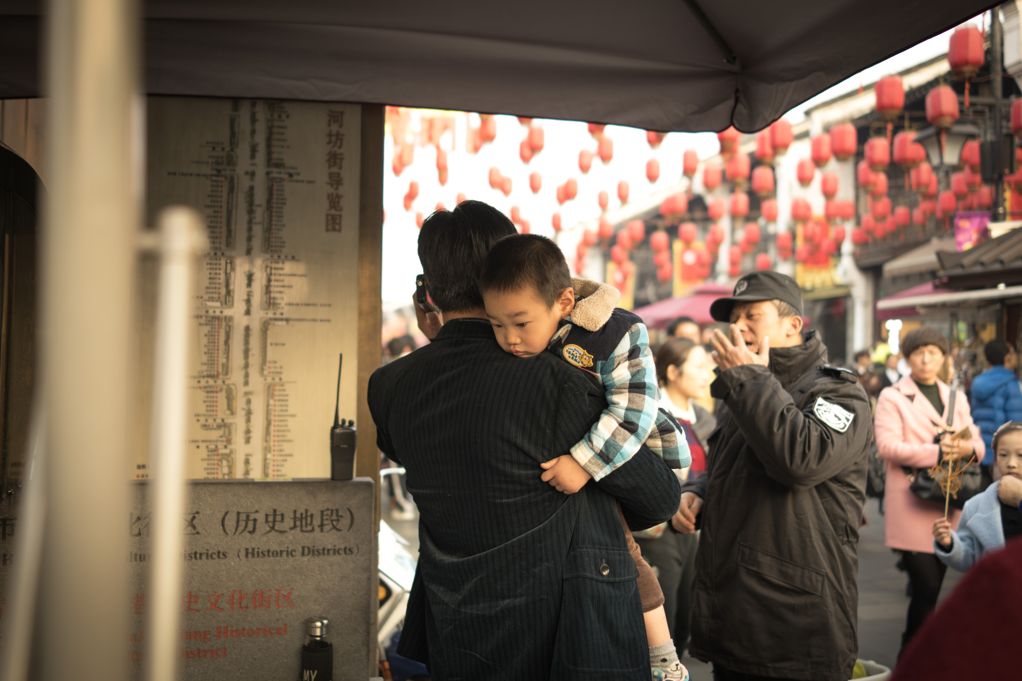 35mm F2.0 sample photo. Father photography