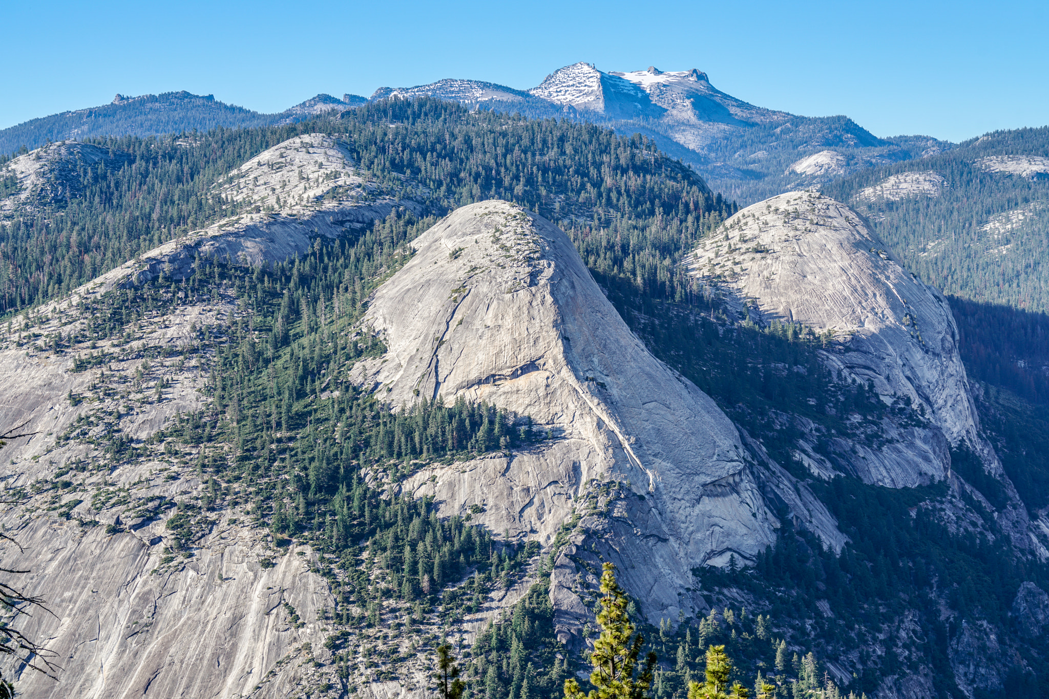 Sony a7R II + Sony FE 70-300mm F4.5-5.6 G OSS sample photo. Glacier point photography