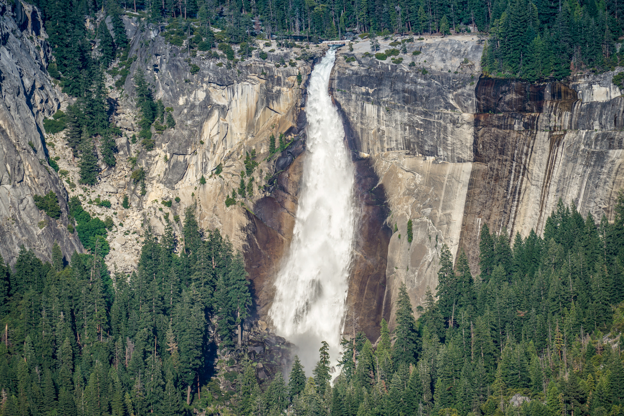 Sony a7R II + Sony FE 70-300mm F4.5-5.6 G OSS sample photo. Glacier point photography