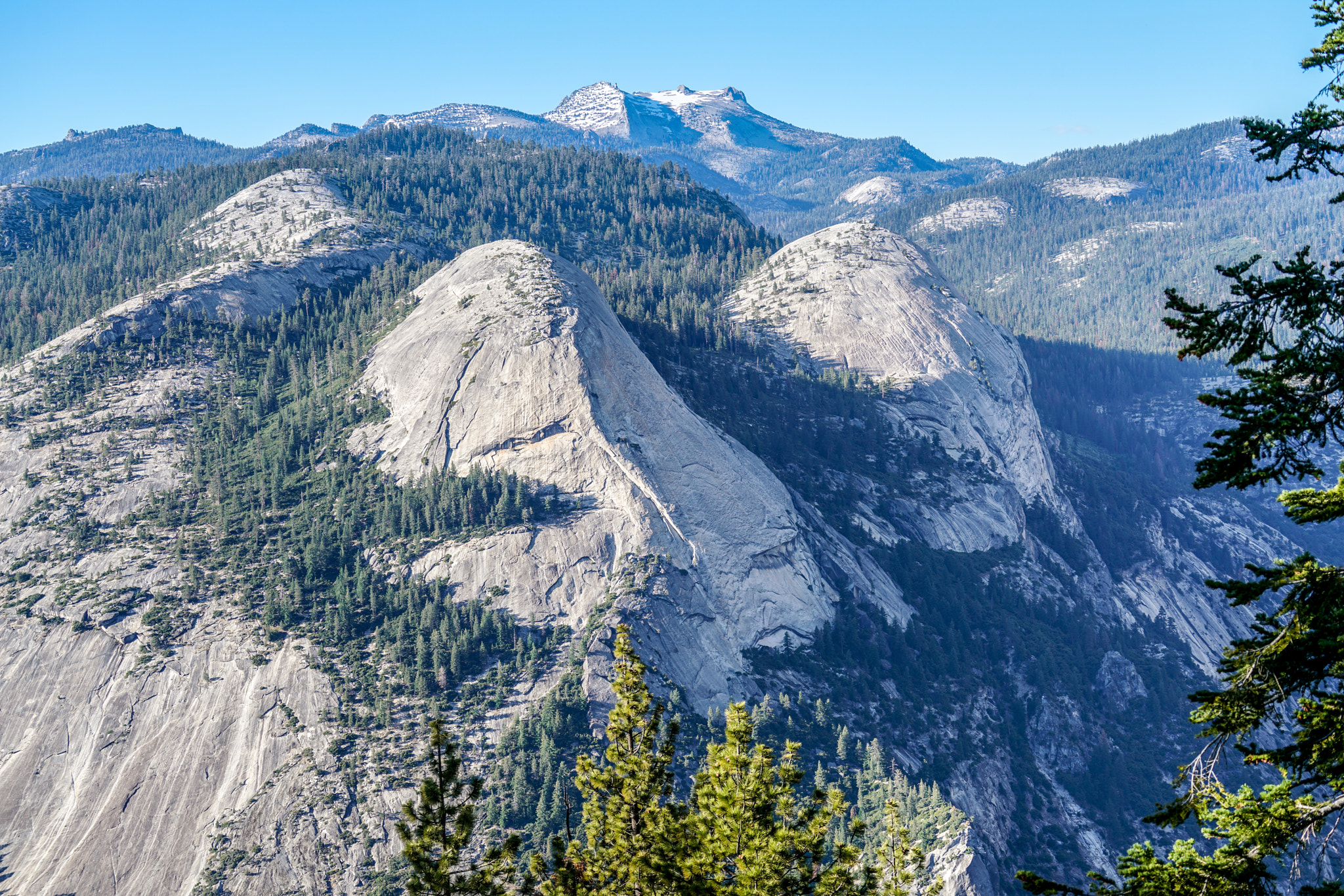 Sony a7R II + Sony FE 70-300mm F4.5-5.6 G OSS sample photo. Glacier point photography