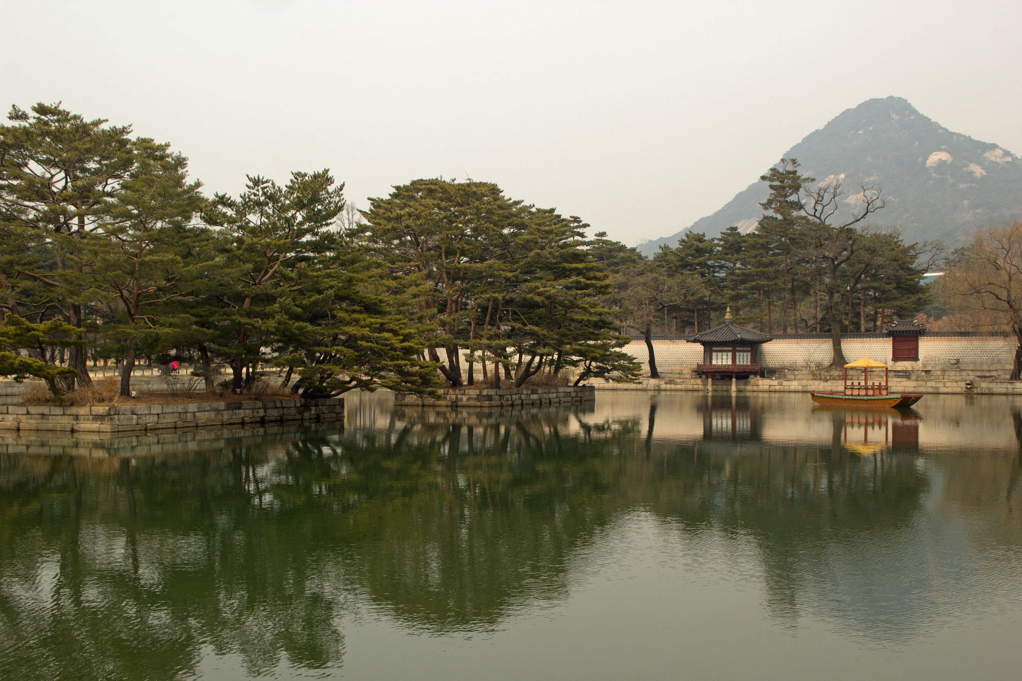 Canon EOS 60D sample photo. Gyeongbokgung palace photography