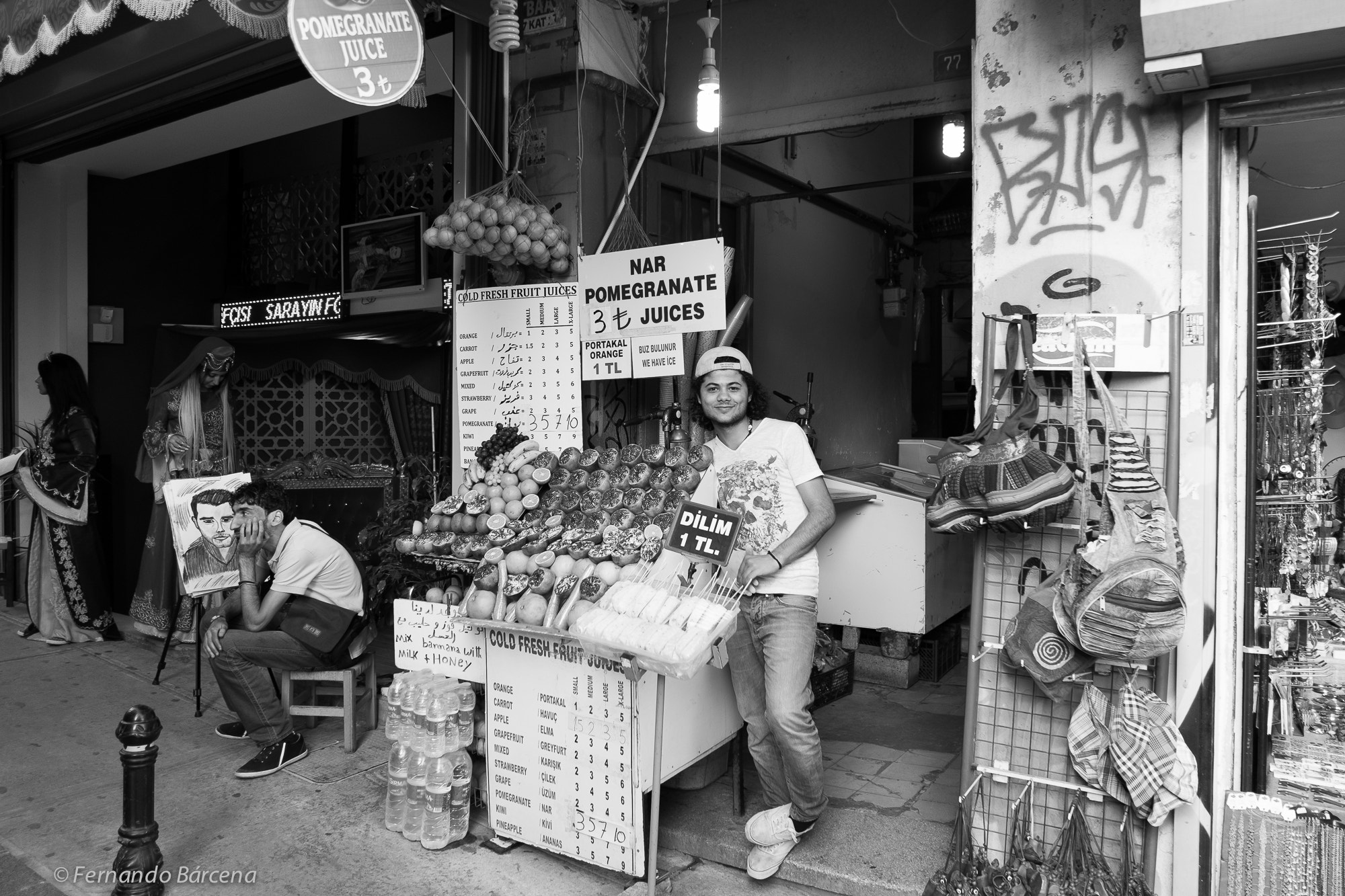 Fujifilm X-Pro1 + Fujifilm XF 18mm F2 R sample photo. Delicious juices. istanbul. sep2014. photography