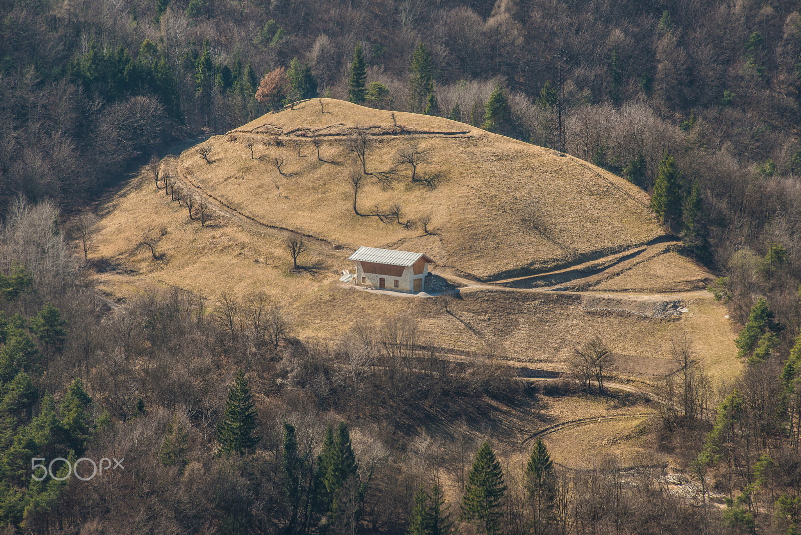 Nikon AF-Nikkor 80-200mm F2.8D ED sample photo. Lonely house photography