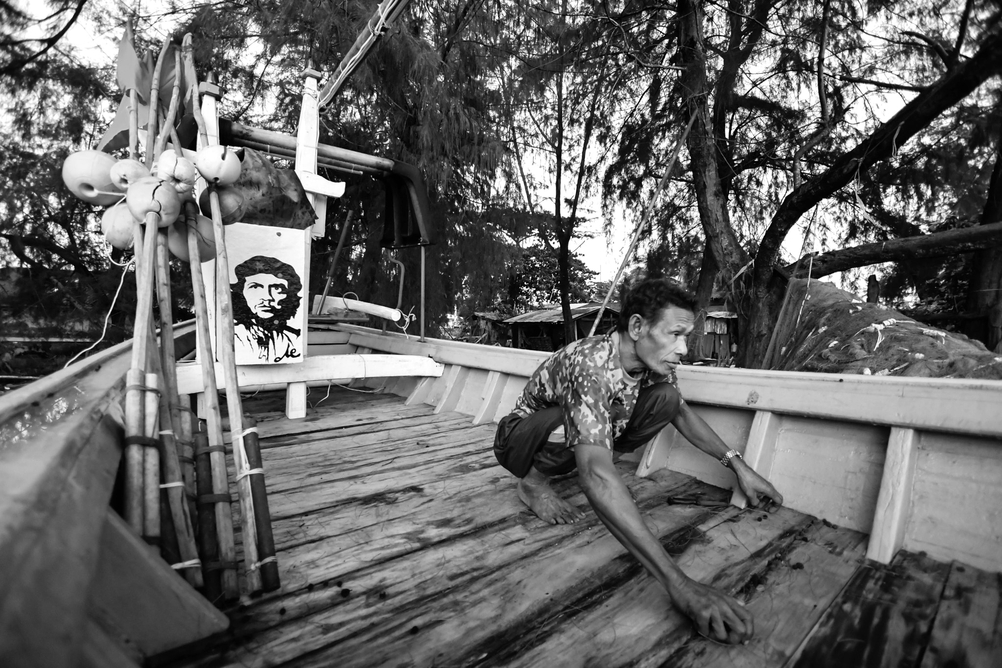 Nikon D500 + Sigma 10-20mm F3.5 EX DC HSM sample photo. Fisherman with bob marley photography