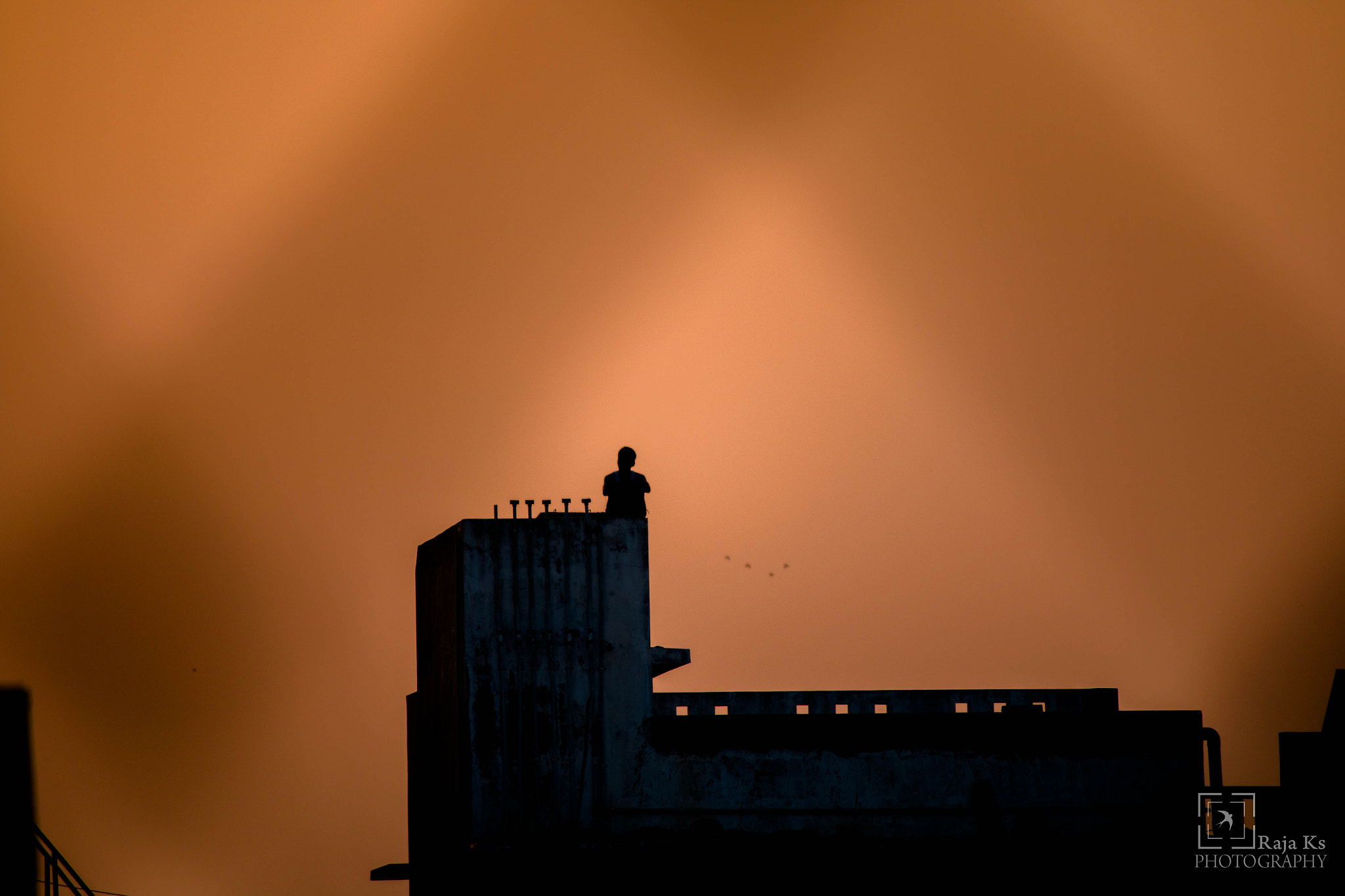 Canon EF-S 55-250mm F4-5.6 IS II sample photo. Watertank boy photography