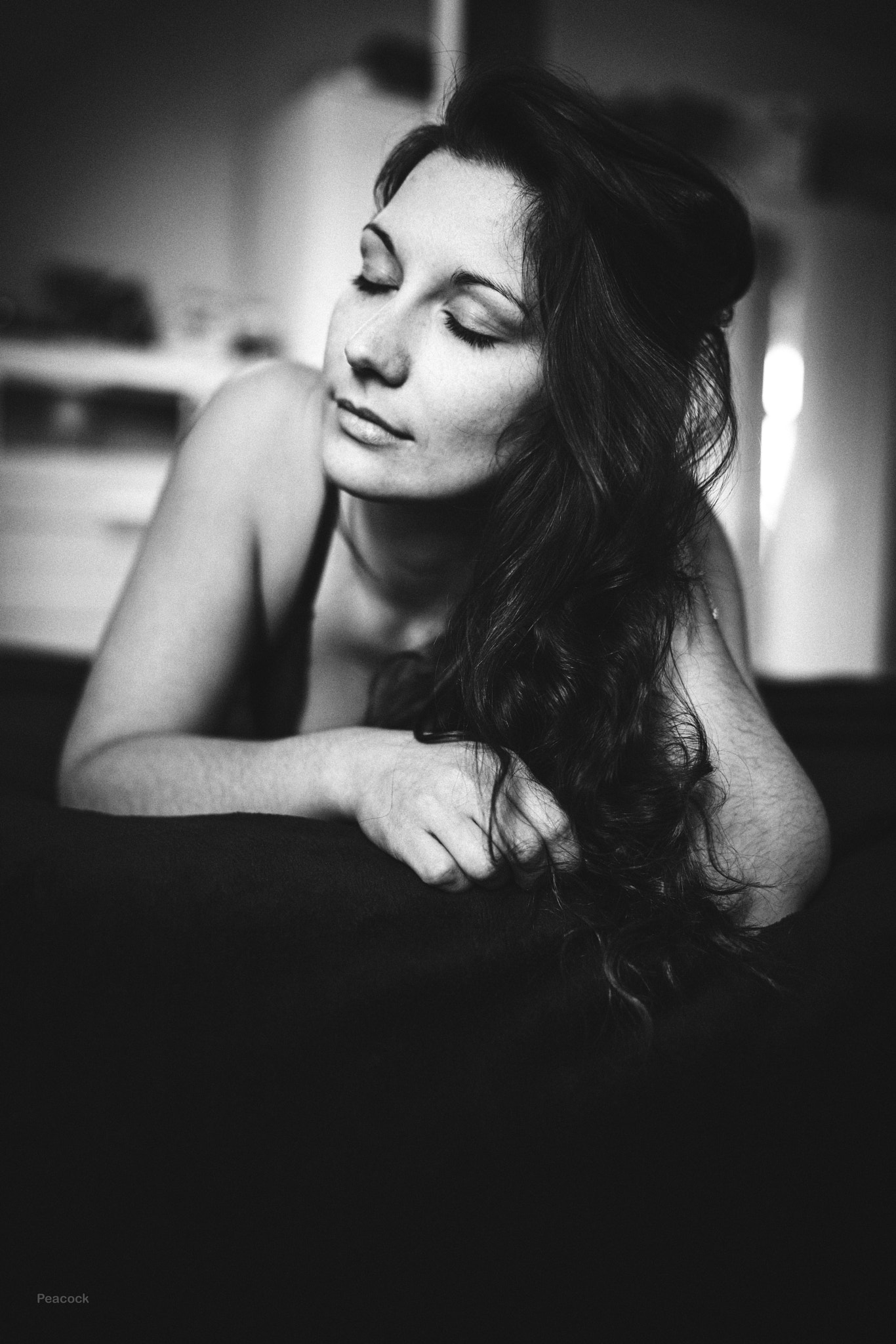 Sony a7R II + Sony Distagon T* FE 35mm F1.4 ZA sample photo. Sensual monochrom photography