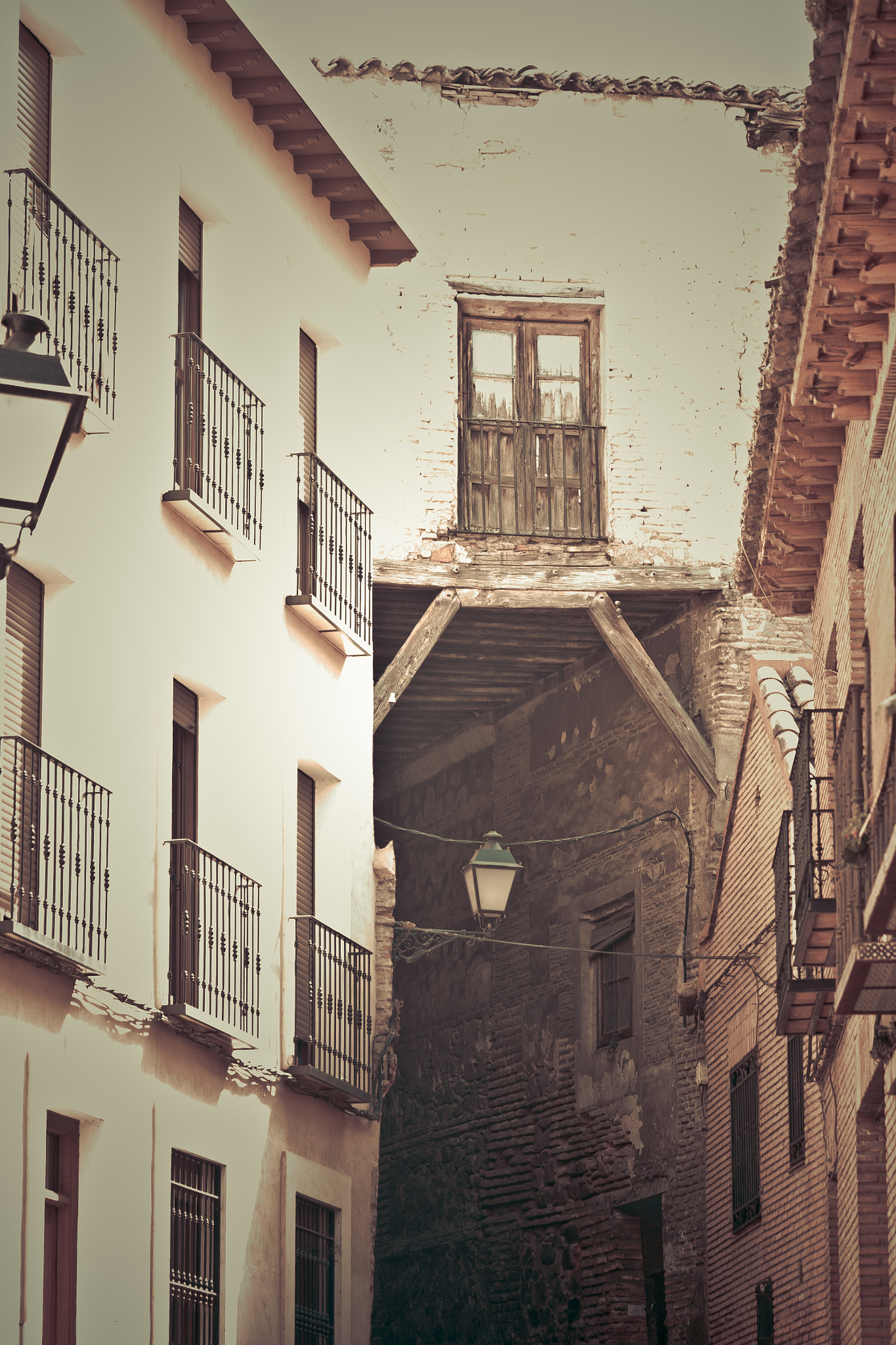 Canon EOS 50D sample photo. Callejon photography
