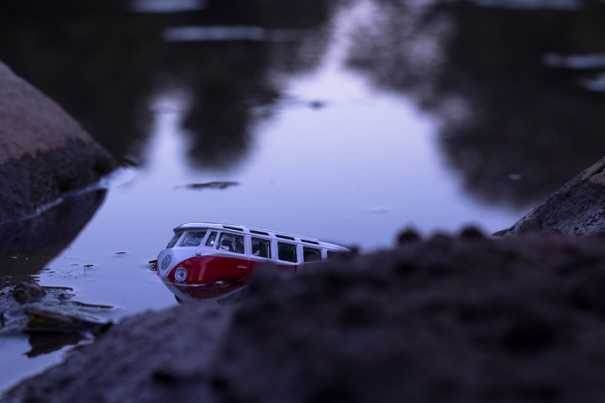 Canon EOS 1200D (EOS Rebel T5 / EOS Kiss X70 / EOS Hi) + Canon EF 50mm F1.8 II sample photo. Drowned..!! photography