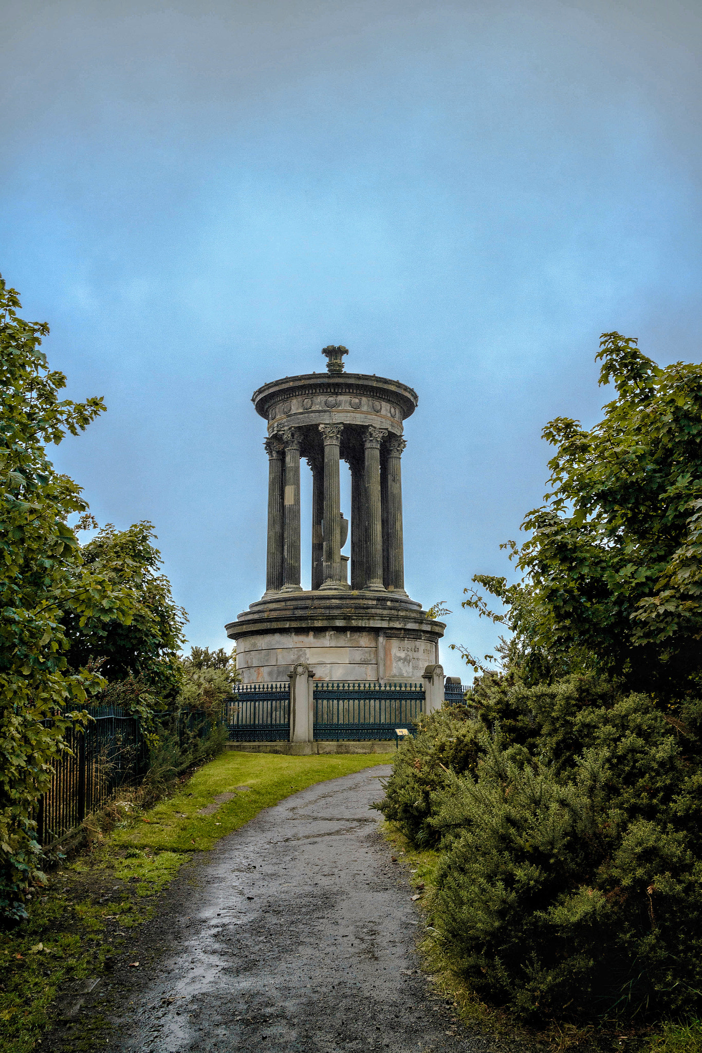 Canon EF-M 22mm F2 STM sample photo. Calton hill photography