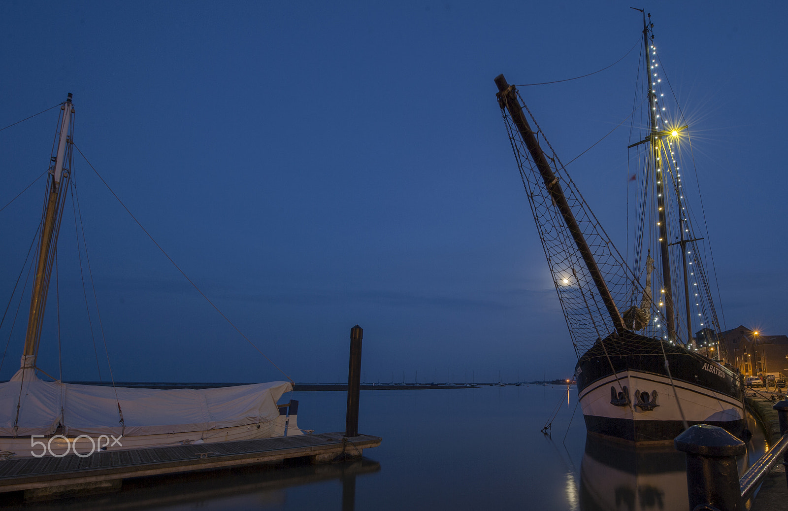 Nikon D4 sample photo. Wells next to the sea the blue hour photography