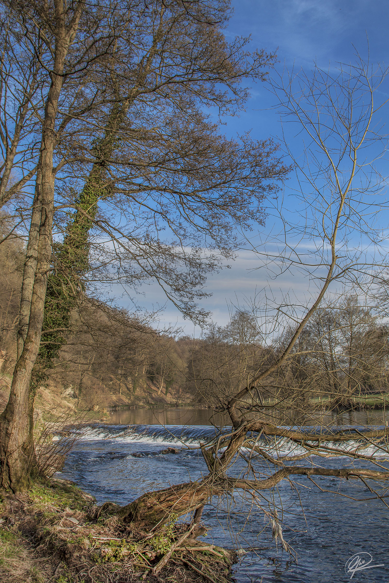 Canon EF-S 18-135mm F3.5-5.6 IS sample photo. River teme photography