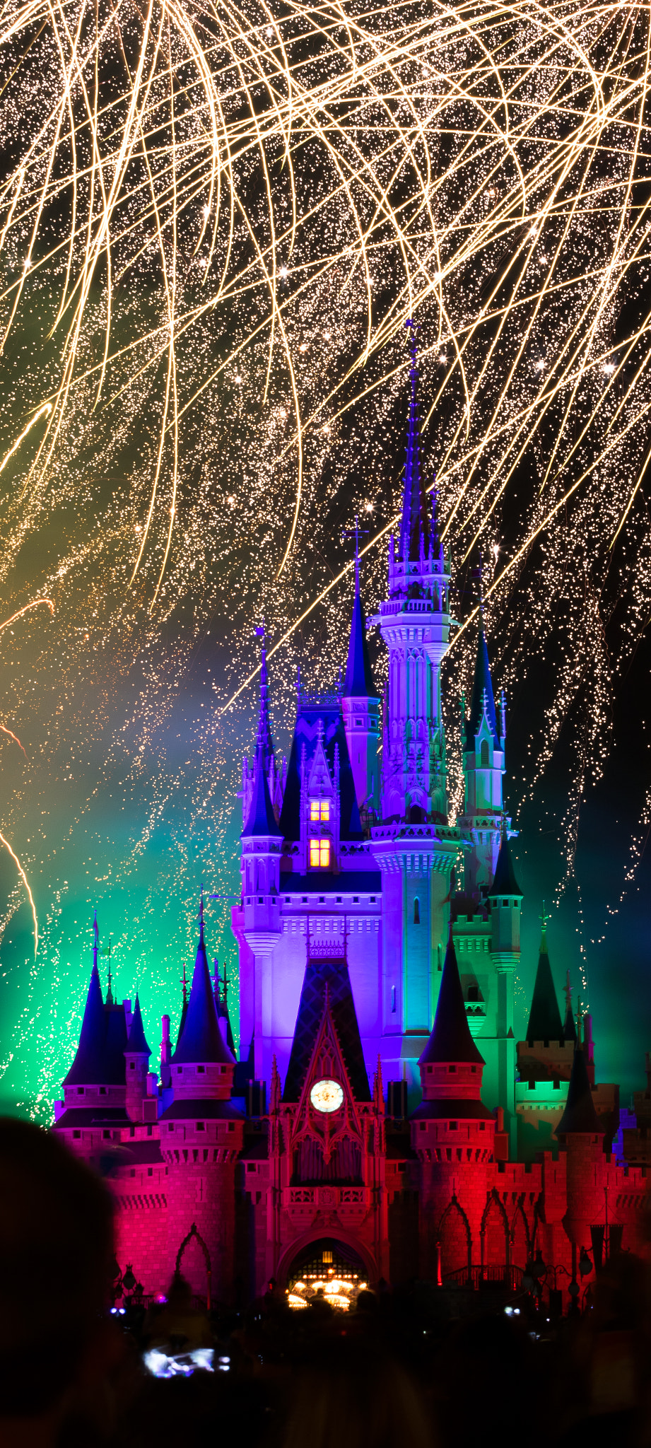 Canon EF 70-200mm F4L IS USM sample photo. Fireworks at the magic kingdom photography