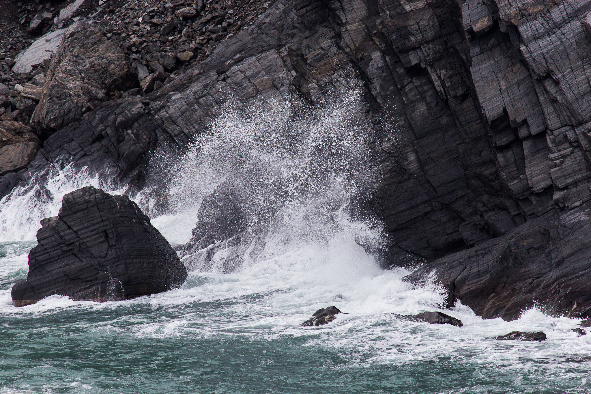 Canon EF 28-300mm F3.5-5.6L IS USM sample photo. Banyuls beach - explosion photography