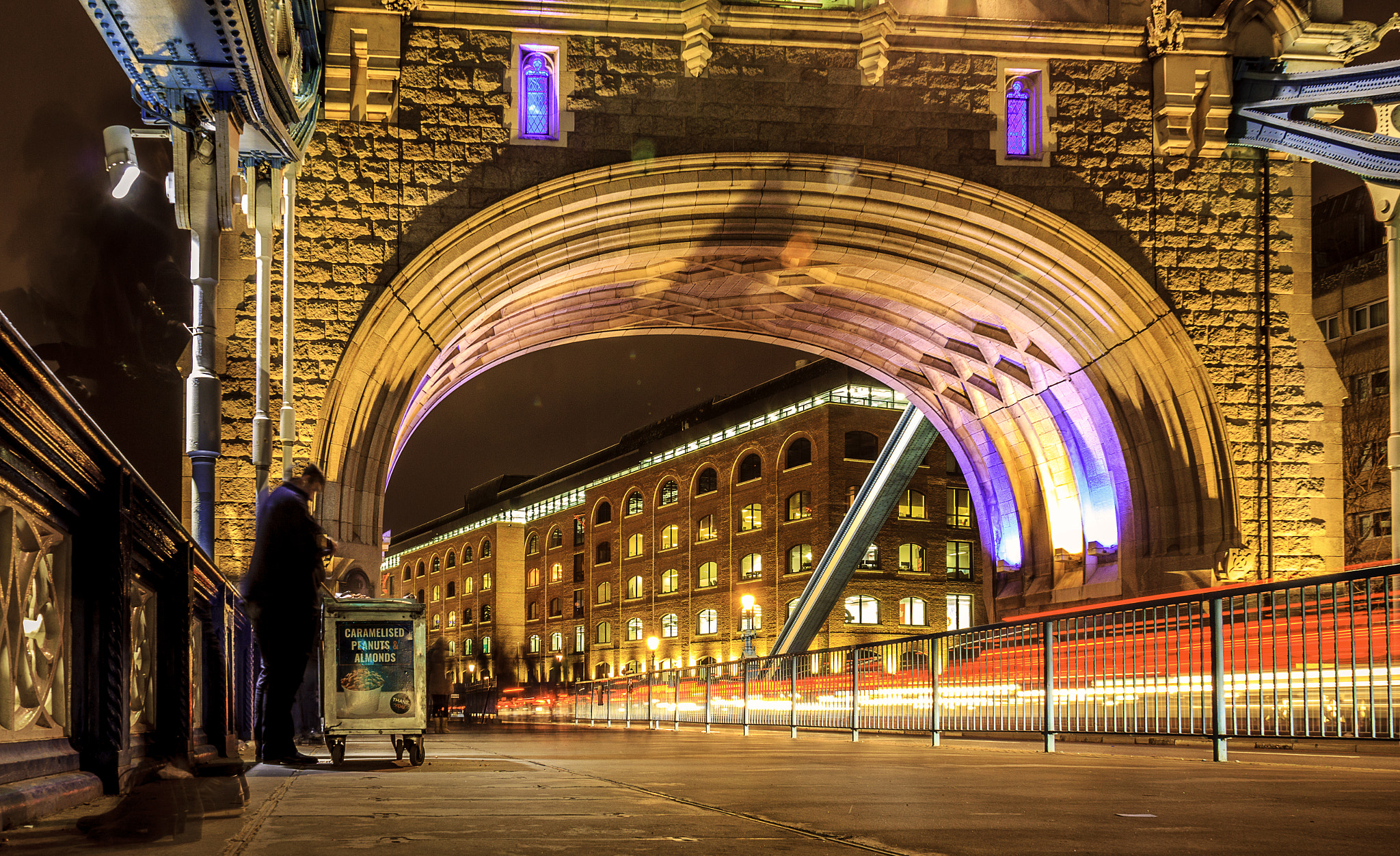 Canon EOS 550D (EOS Rebel T2i / EOS Kiss X4) sample photo. Moving lights at the tower bridge - 3 photography