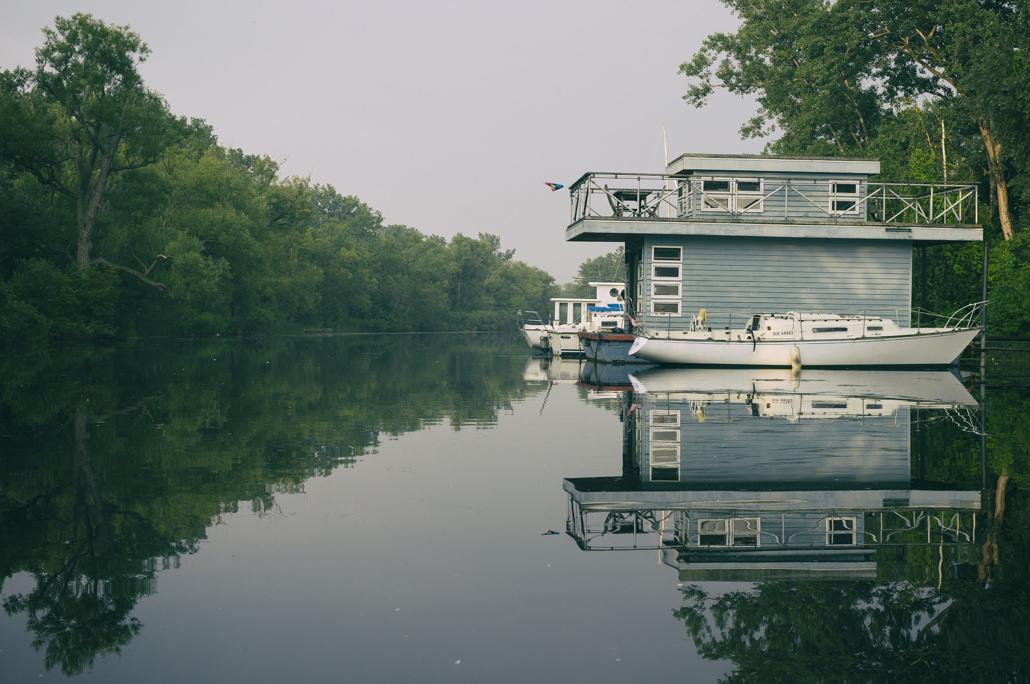 Sony Alpha NEX-6 + E 32mm F1.8 sample photo. Toronto island, toronto | ontario photography