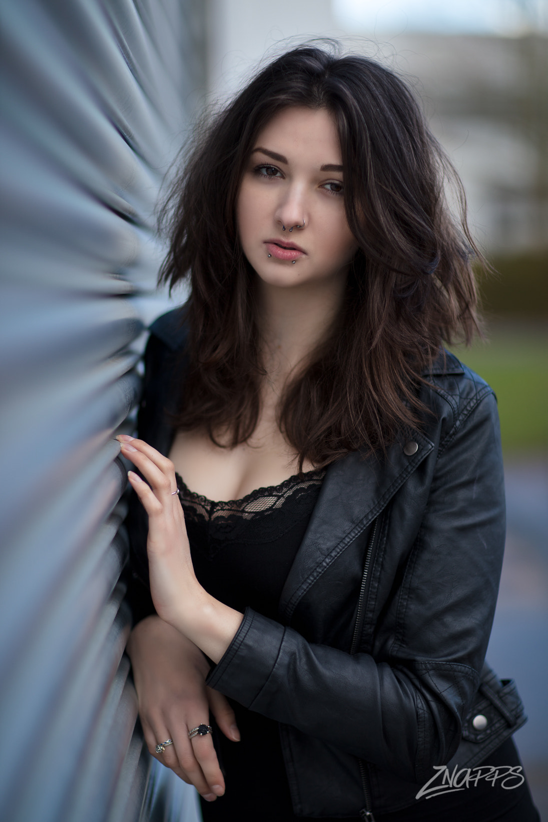 Canon EOS 5DS + Canon EF 85mm F1.2L II USM sample photo. Lines photography