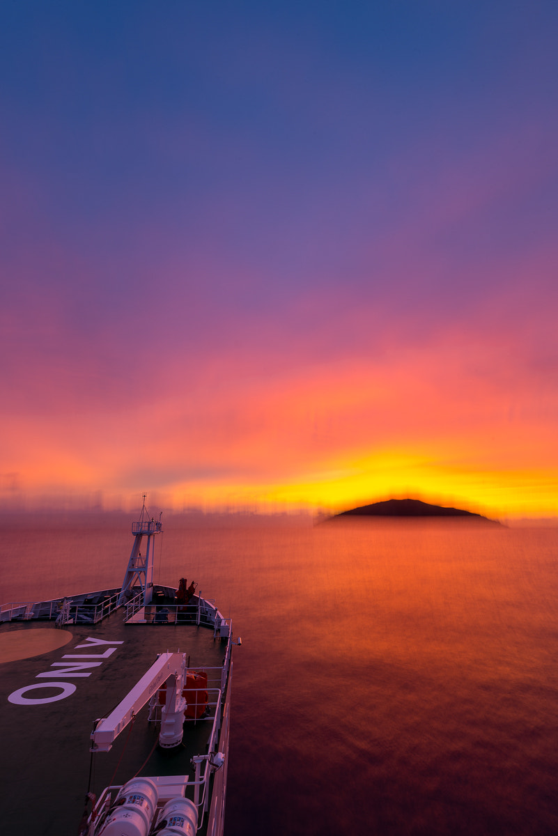 Nikon AF-S Nikkor 14-24mm F2.8G ED sample photo. Sunrise abstraction photography