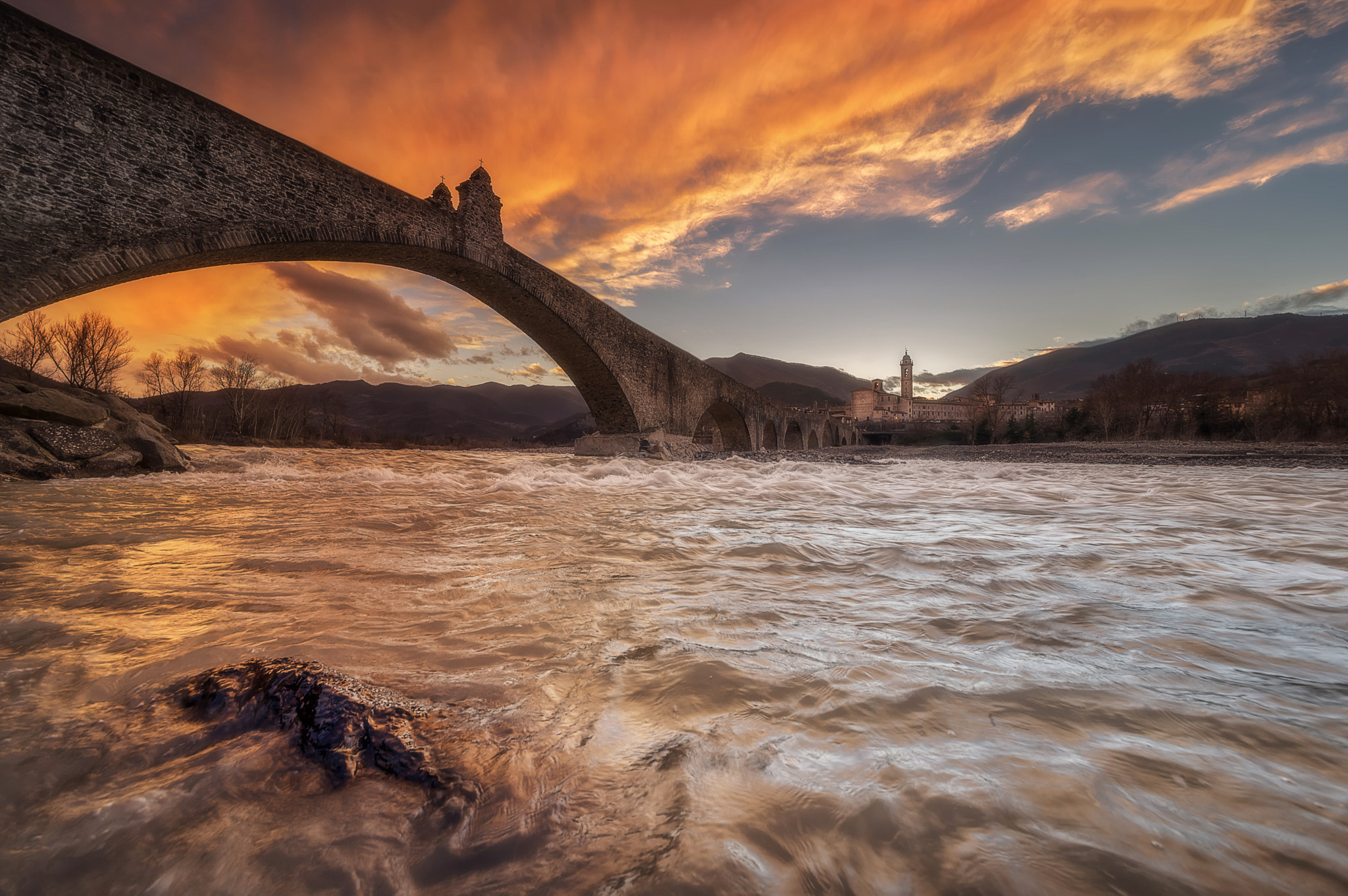 Sigma 12-24mm F4.5-5.6 II DG HSM sample photo. Water and fire, the power of nature photography