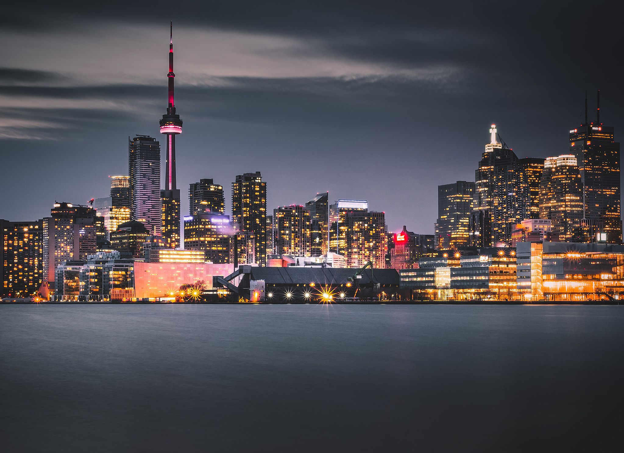 Canon EF 40mm F2.8 STM sample photo. Cold nights city lights photography