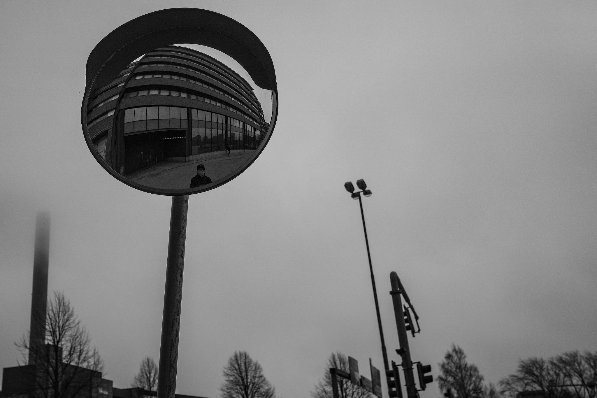 Fujifilm X-T2 + Fujifilm XF 23mm F2 R WR sample photo. Foggy selfie photography