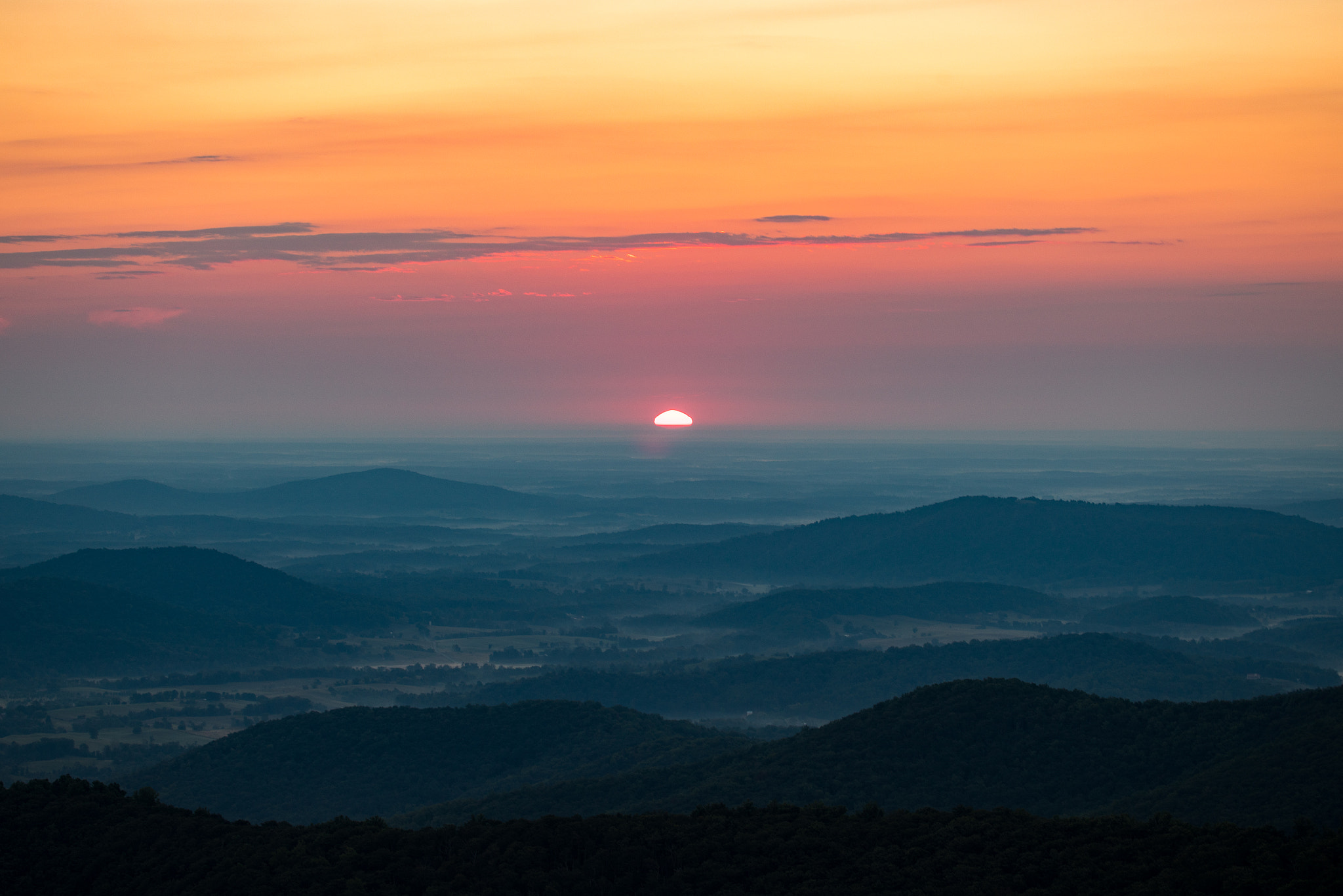 Canon EF 100-400mm F4.5-5.6L IS USM sample photo. Shenandoah sunrise photography