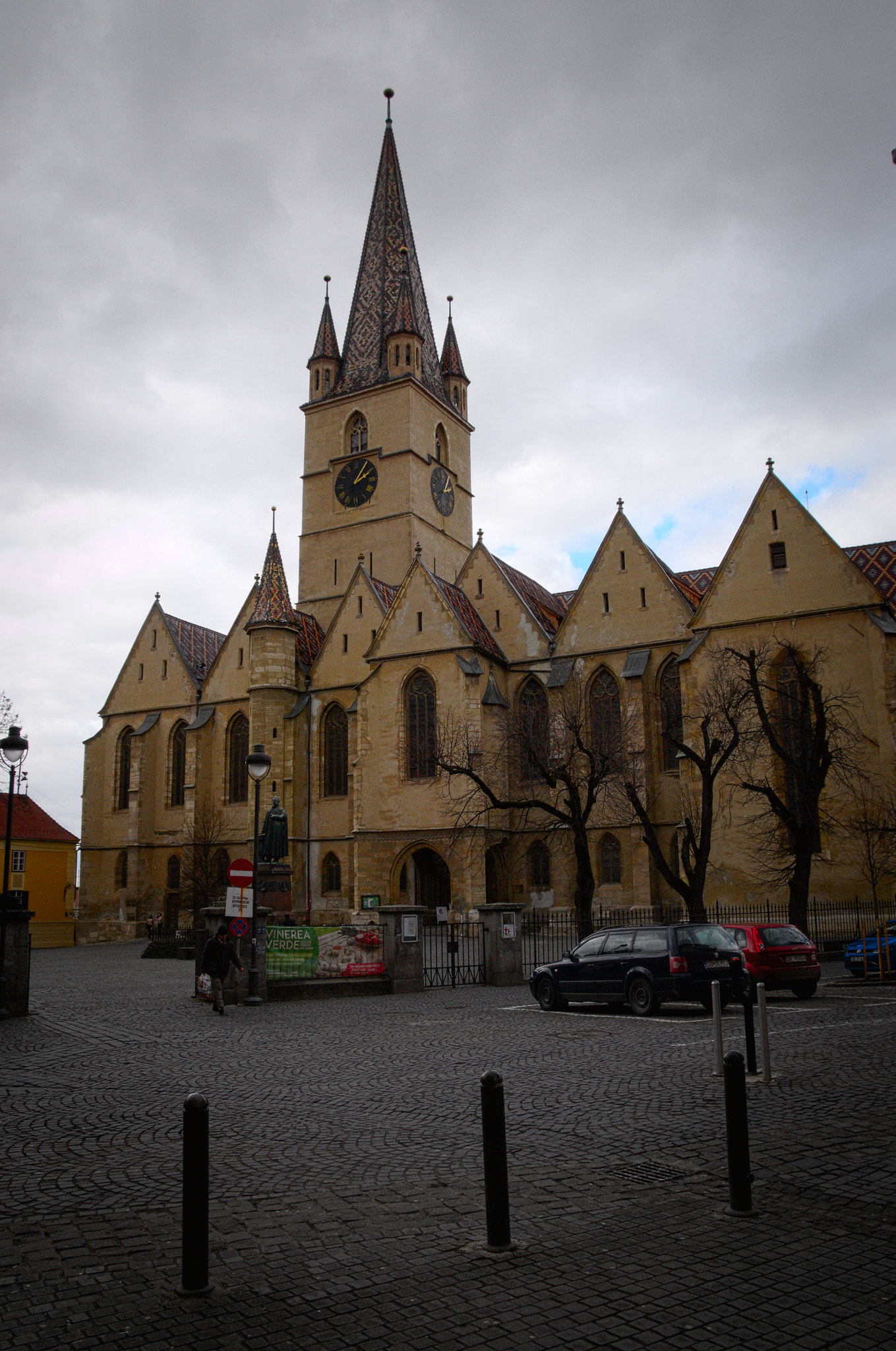 Sigma 17-70mm F2.8-4 DC Macro OS HSM sample photo. Sibiu photography