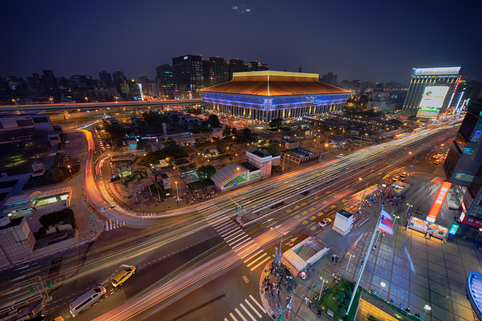 Sony a7 II + Samyang AF 14mm F2.8 FE sample photo. Night taipei train station photography