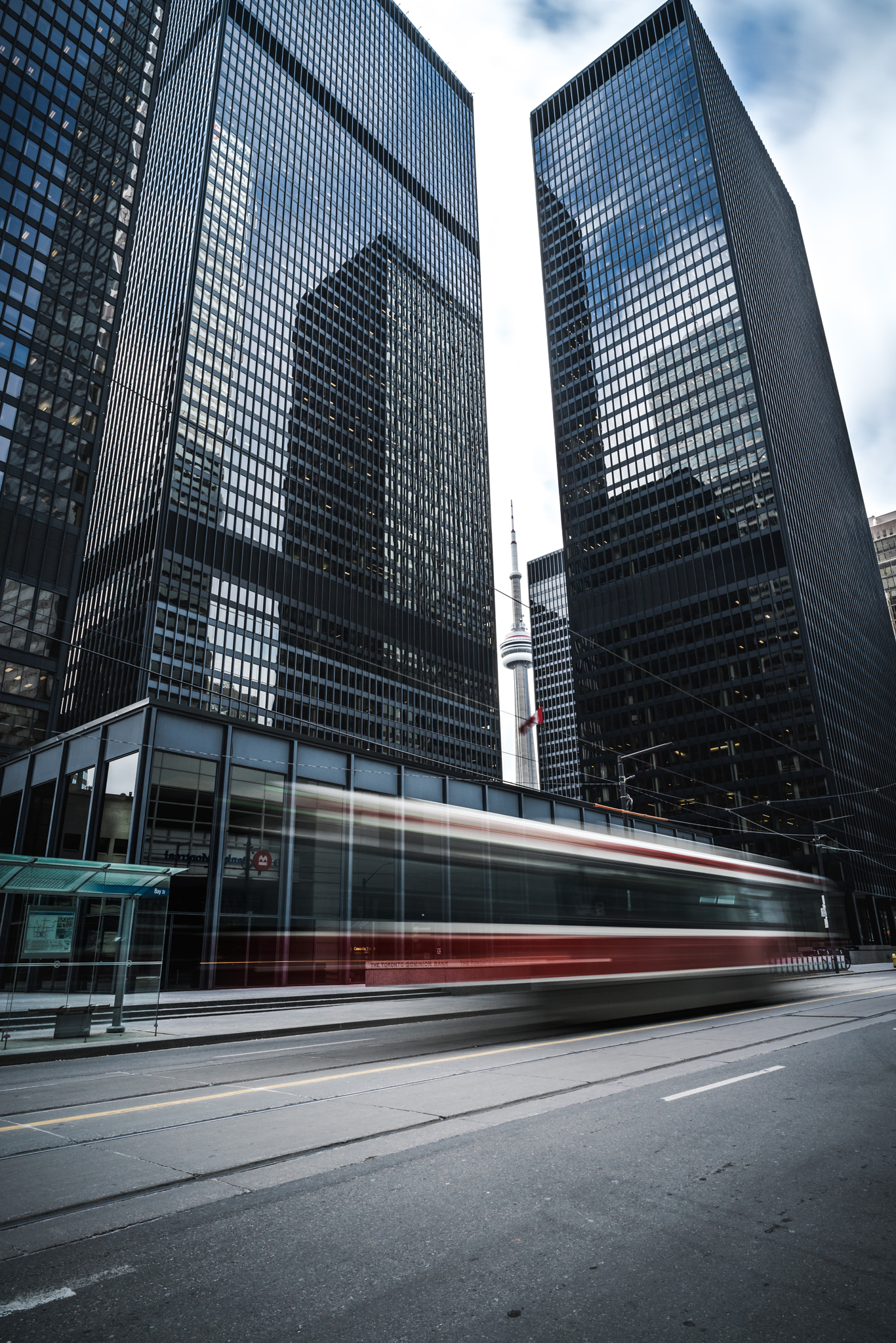 E 21mm F2.8 sample photo. Downtown toronto photography