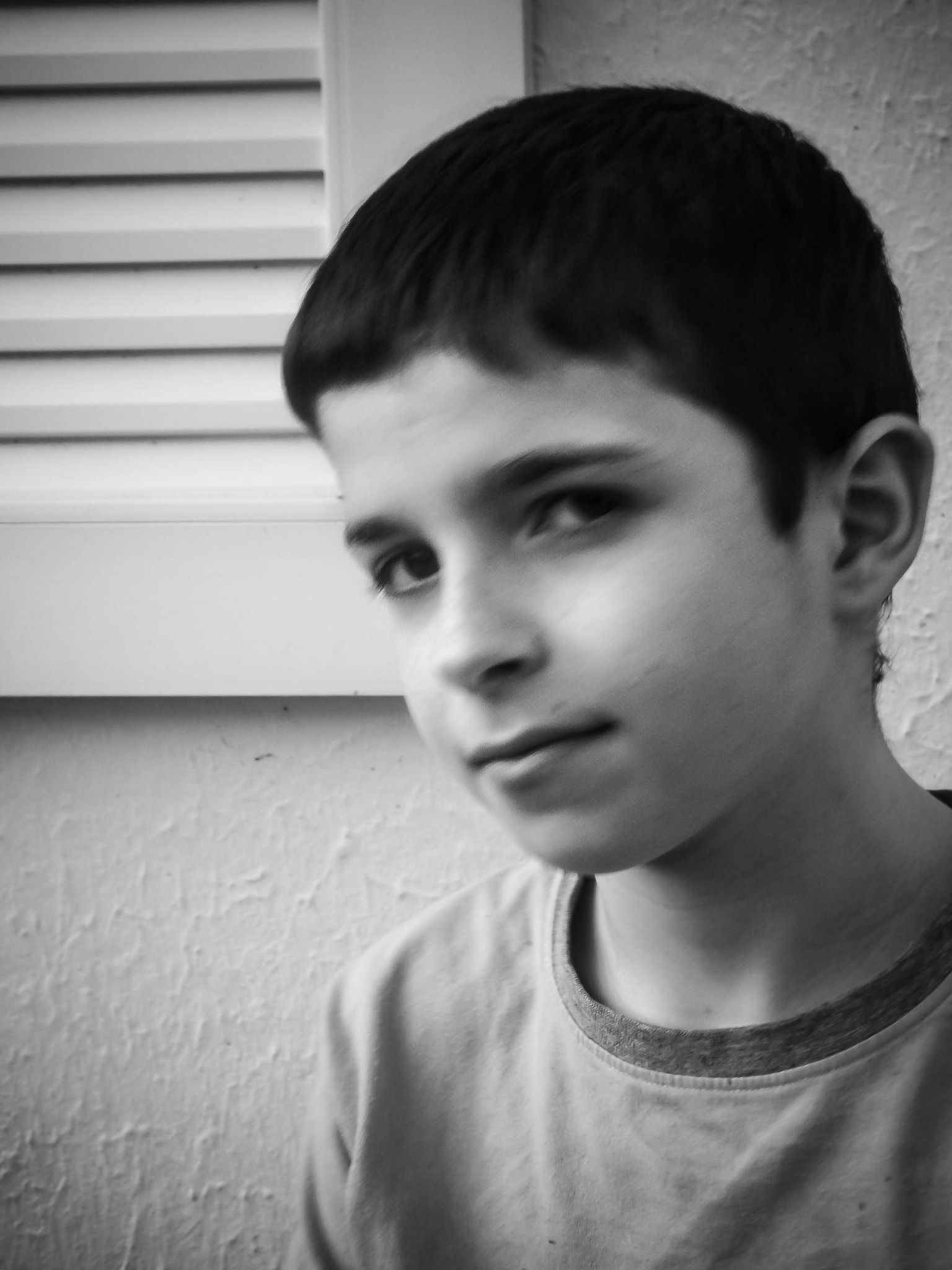 Fujifilm FinePix S4600 sample photo. Dylan portrait photography