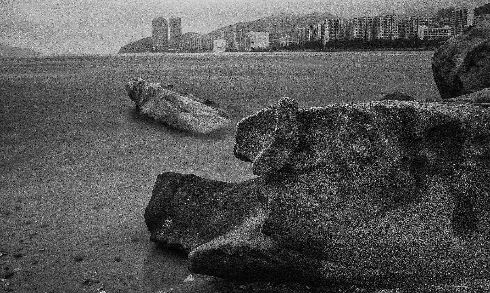 Samsung NX1000 + Samsung NX 16mm F2.4 Pancake sample photo. Lei yue mun seaside photography