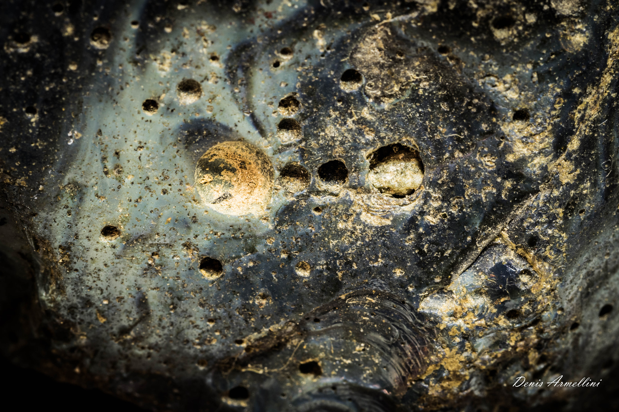 Canon EF 100mm F2.8L Macro IS USM sample photo. Blue rock 01 photography