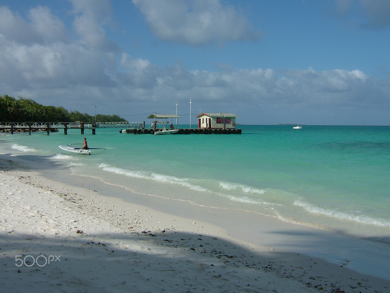 Fujifilm FinePix F700 sample photo. White beach and clear waters.jpg photography