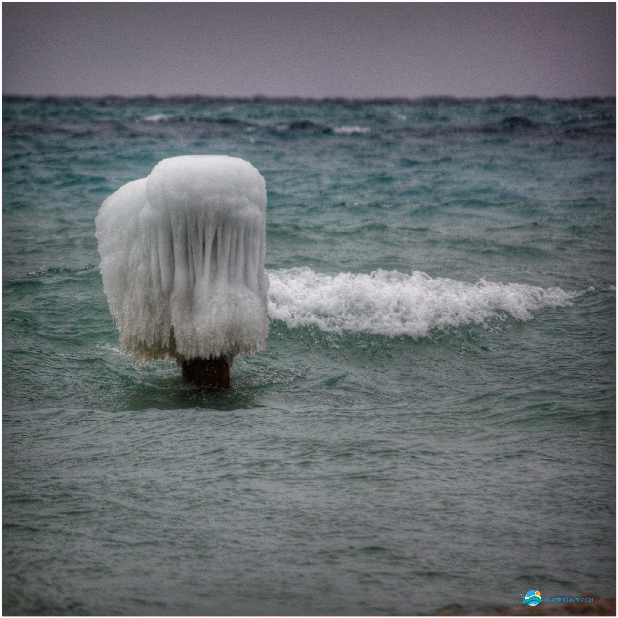 Canon EF-S 55-250mm F4-5.6 IS sample photo. Frozen pier photography