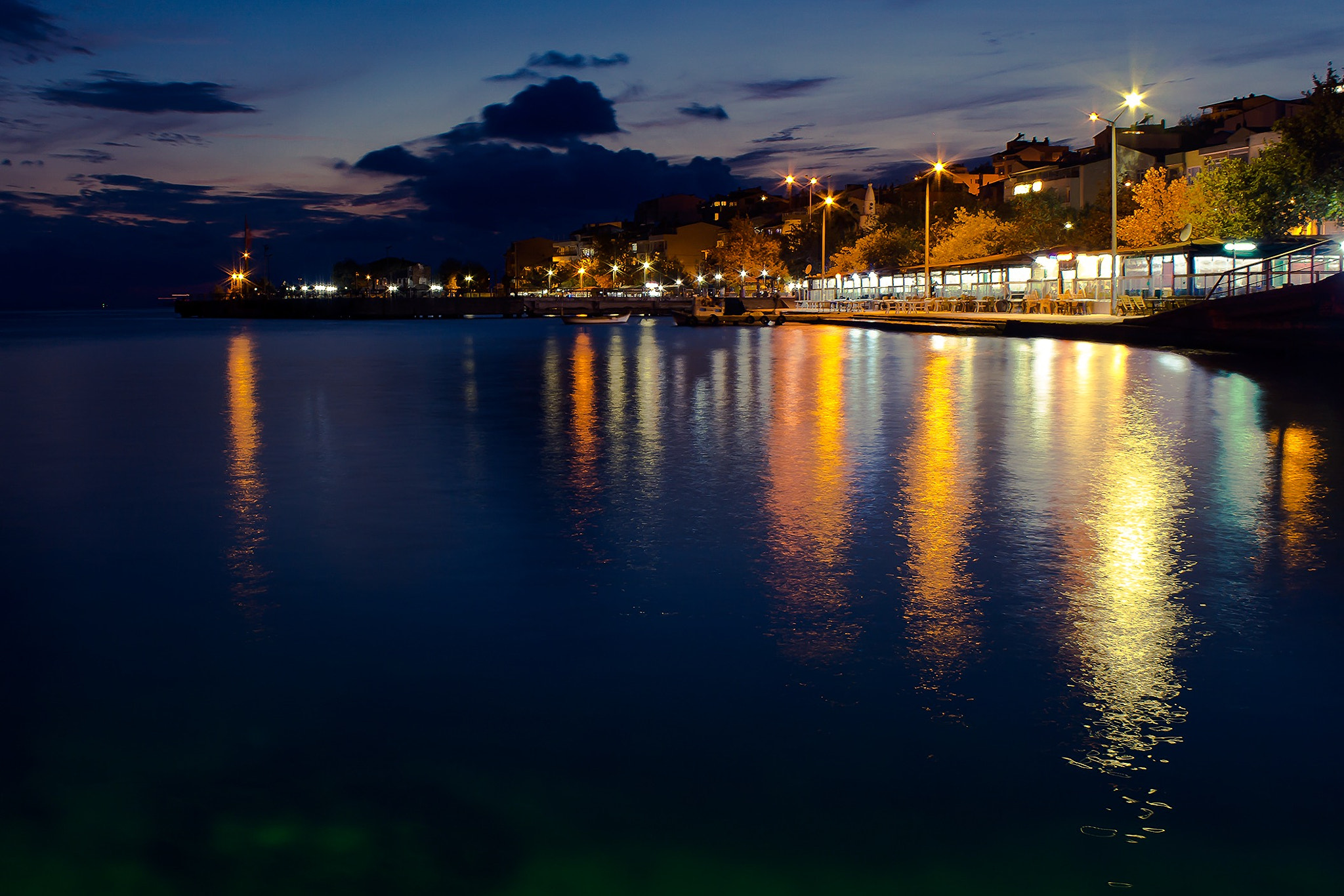 Canon EF-S 18-55mm F3.5-5.6 III sample photo. A nice fishing and holiday island... photography