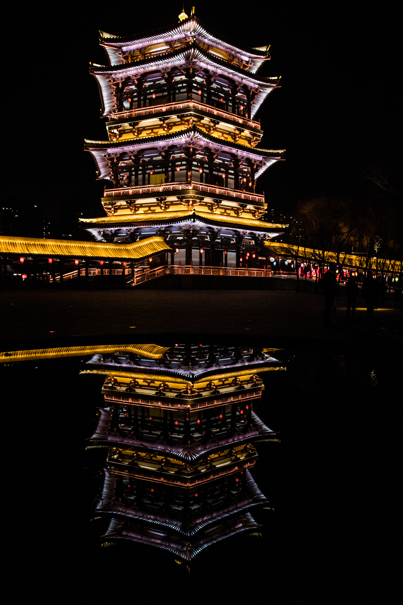 Canon EF 24-105mm F4L IS USM sample photo. Mirror  photography