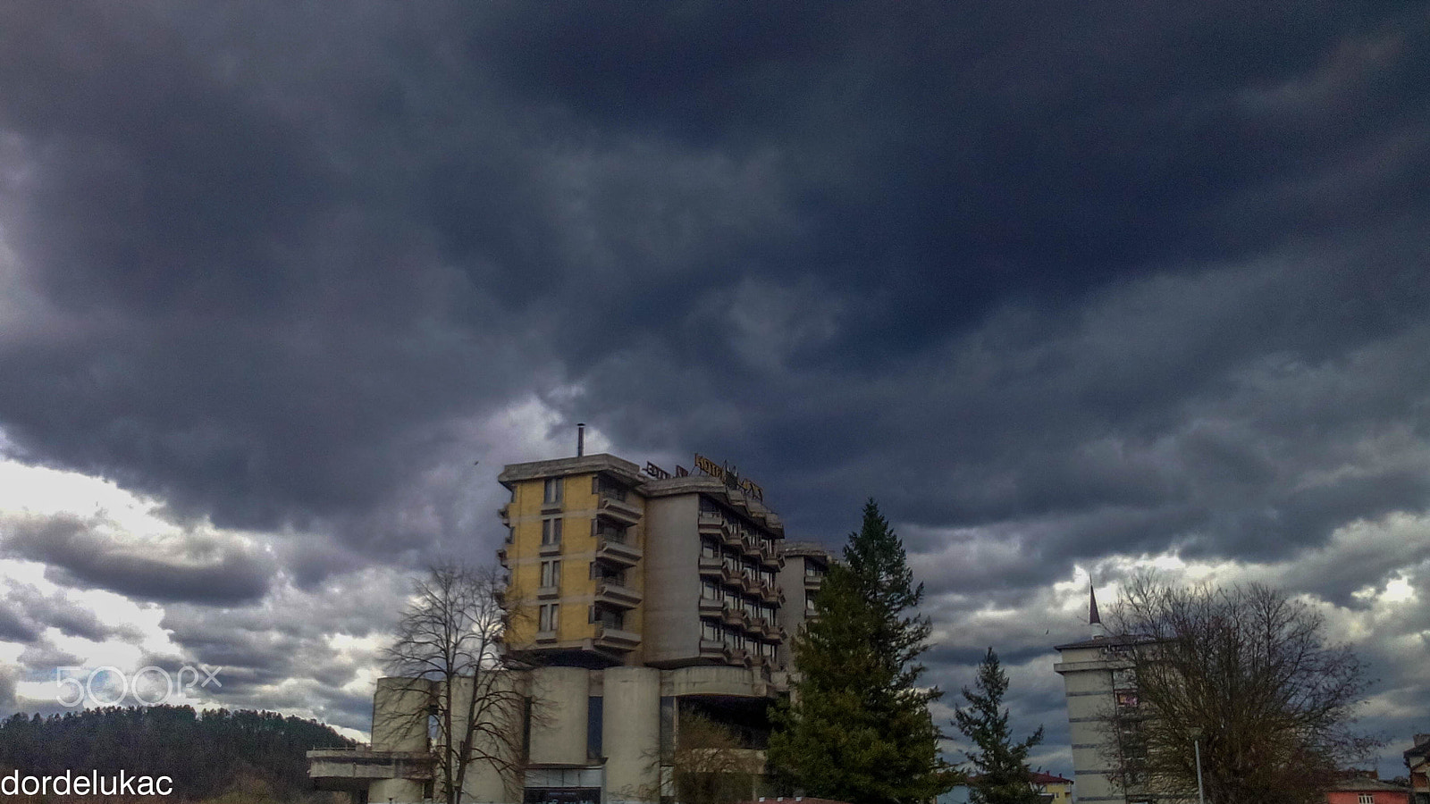 ZTE Blade L3 sample photo. Storm over old hotel "una" photography