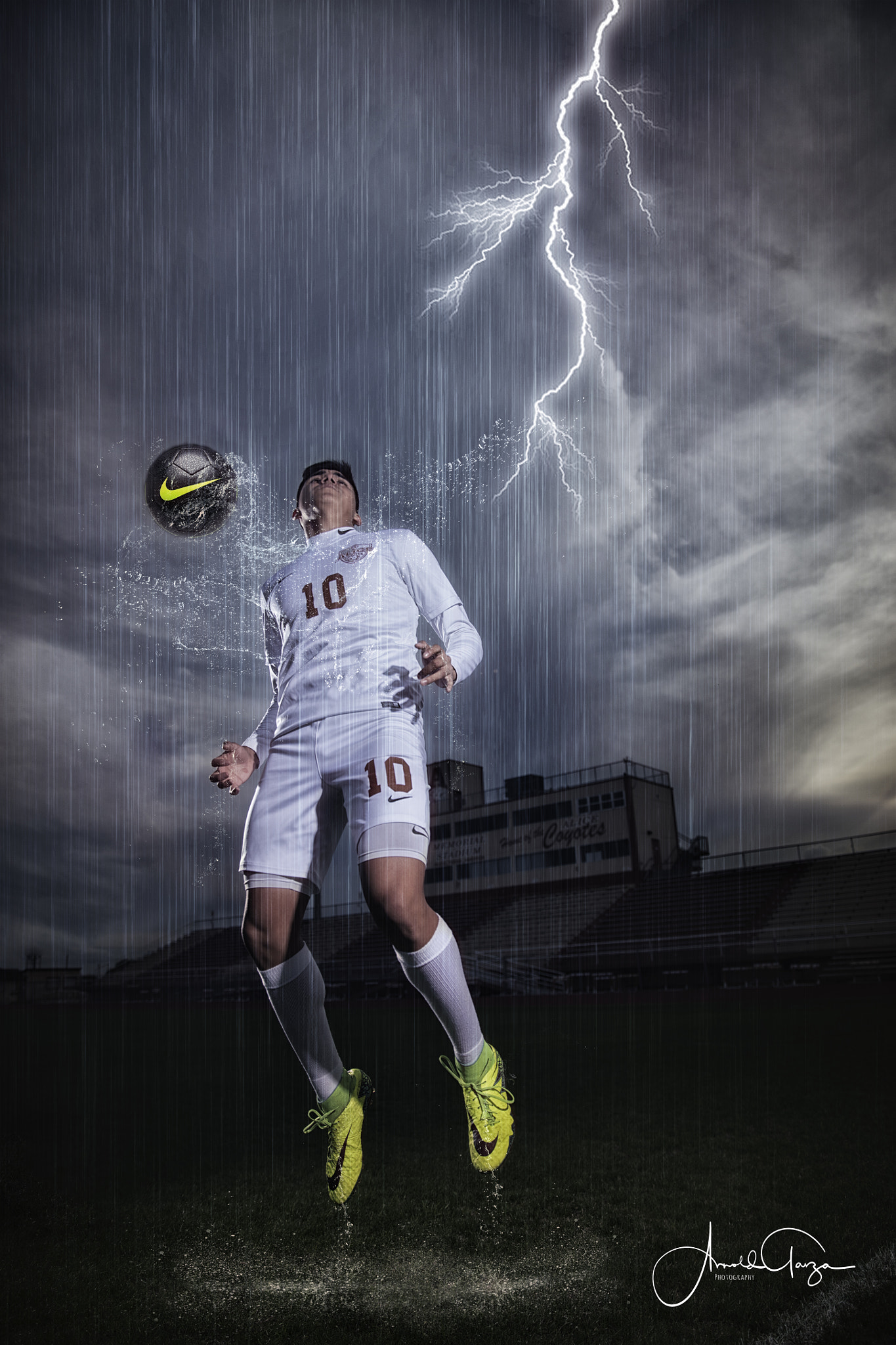 Canon EOS 5DS sample photo. Electrifying performance photography