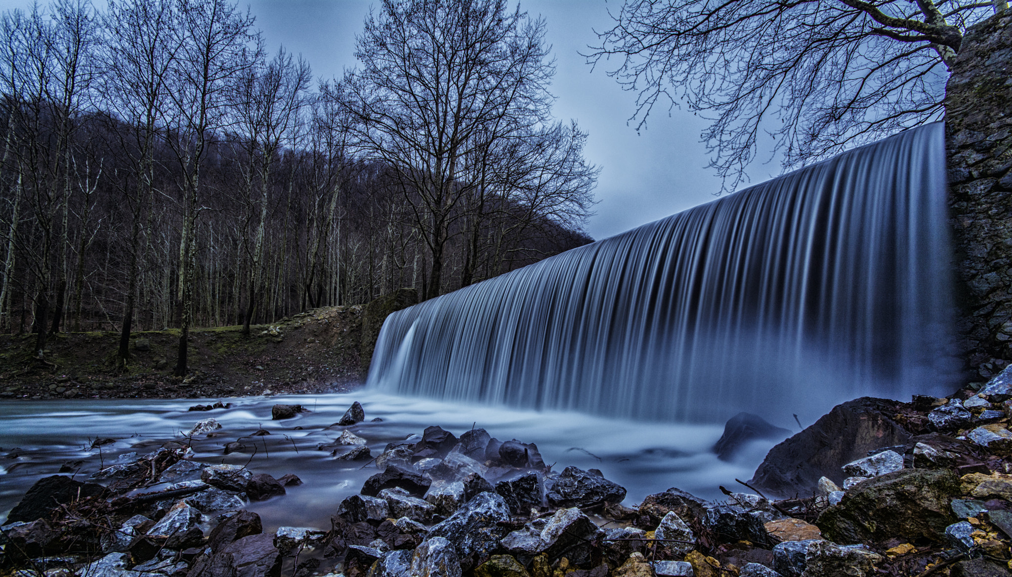 Sigma 10-20mm F4-5.6 EX DC HSM sample photo. Fountain... photography