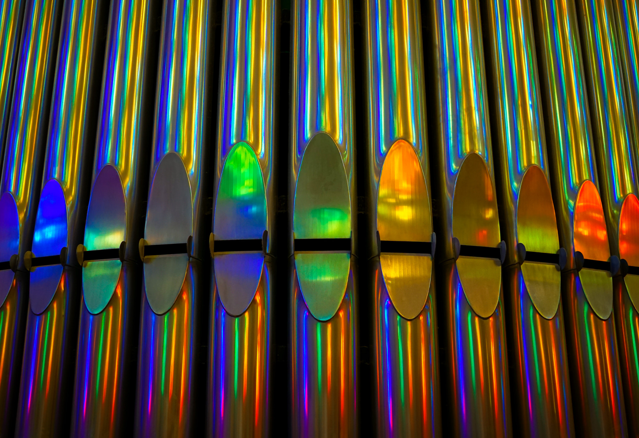 Sony a6000 + Sigma 30mm F2.8 EX DN sample photo. Rainbow organ pipe photography