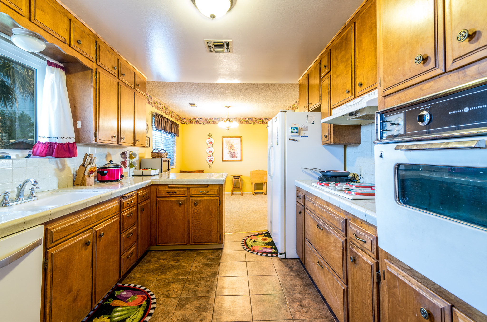 Tokina AT-X 16-28mm F2.8 Pro FX sample photo. 1477 cyreir, kitchen view 1 photography