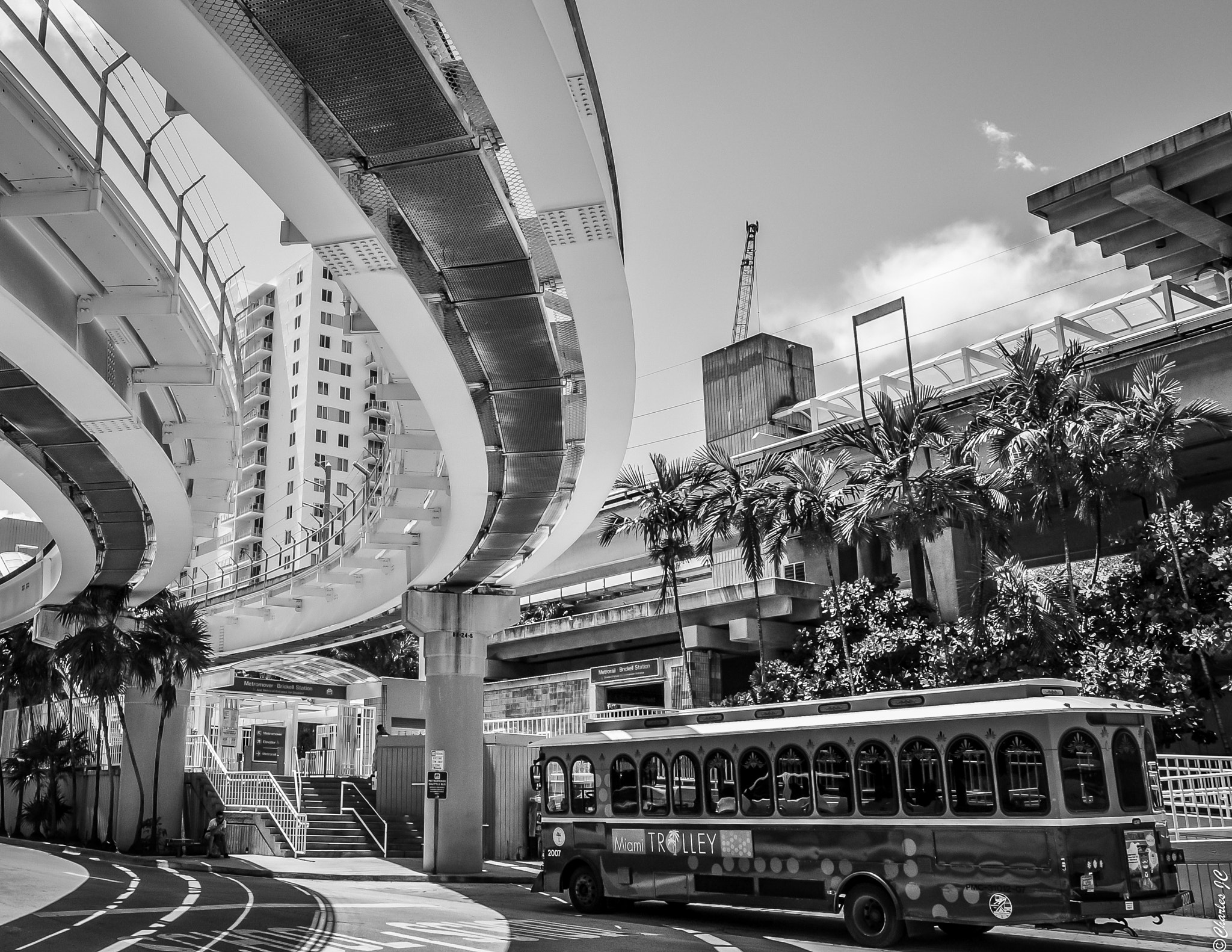 Nikon D5000 sample photo. Curve photography