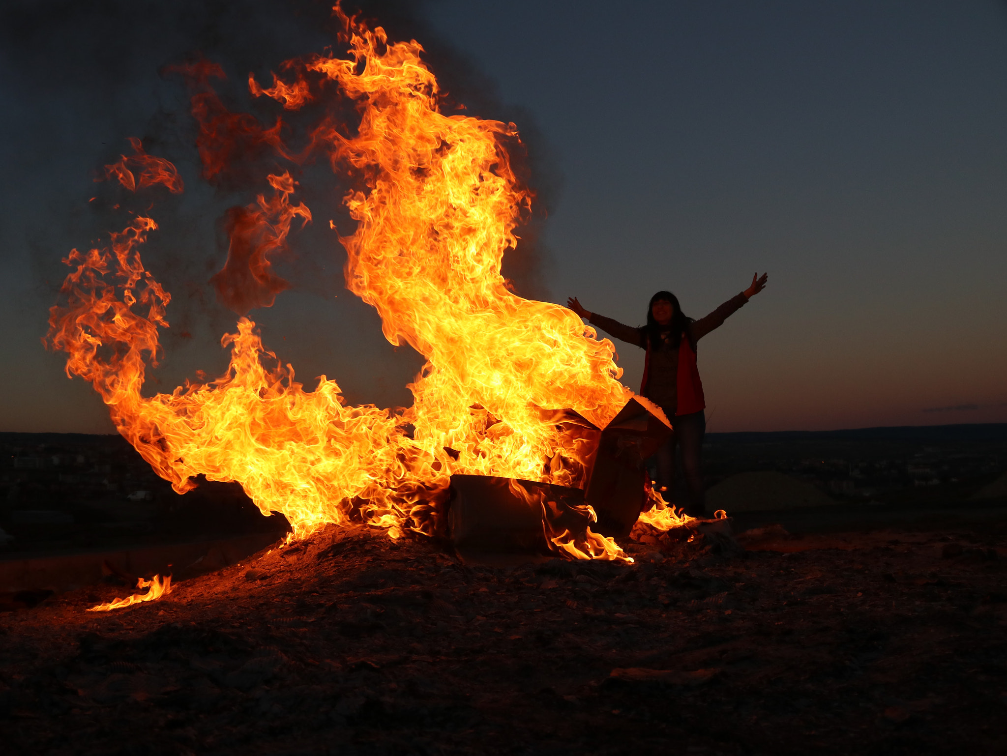 Canon EF-S 18-135mm F3.5-5.6 IS sample photo. Fire photography