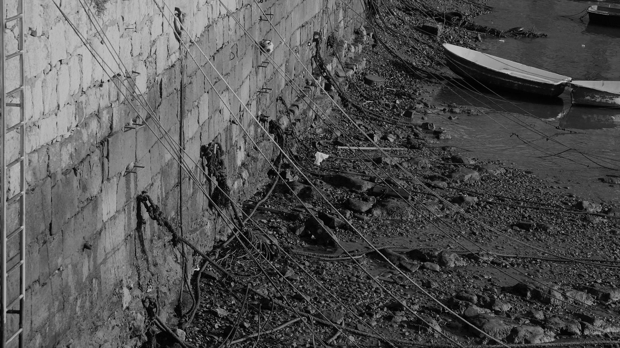 Sony DT 18-200mm F3.5-6.3 sample photo. Low tide photography