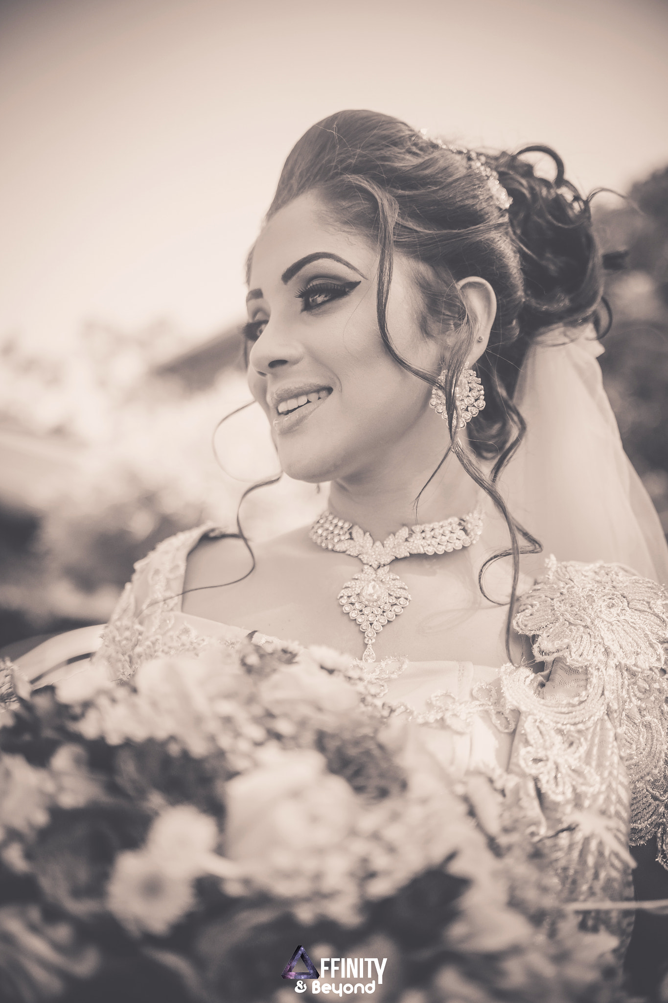 Canon EOS 6D sample photo. Bride smiles. photography