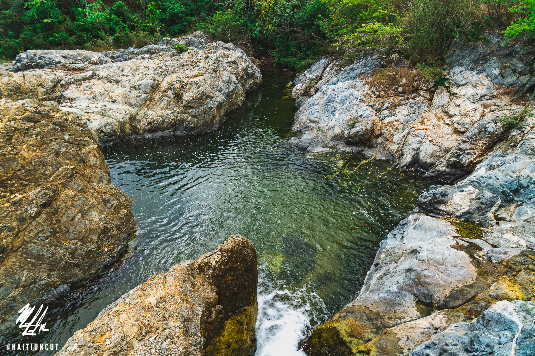 Sony a6300 sample photo. The pool photography