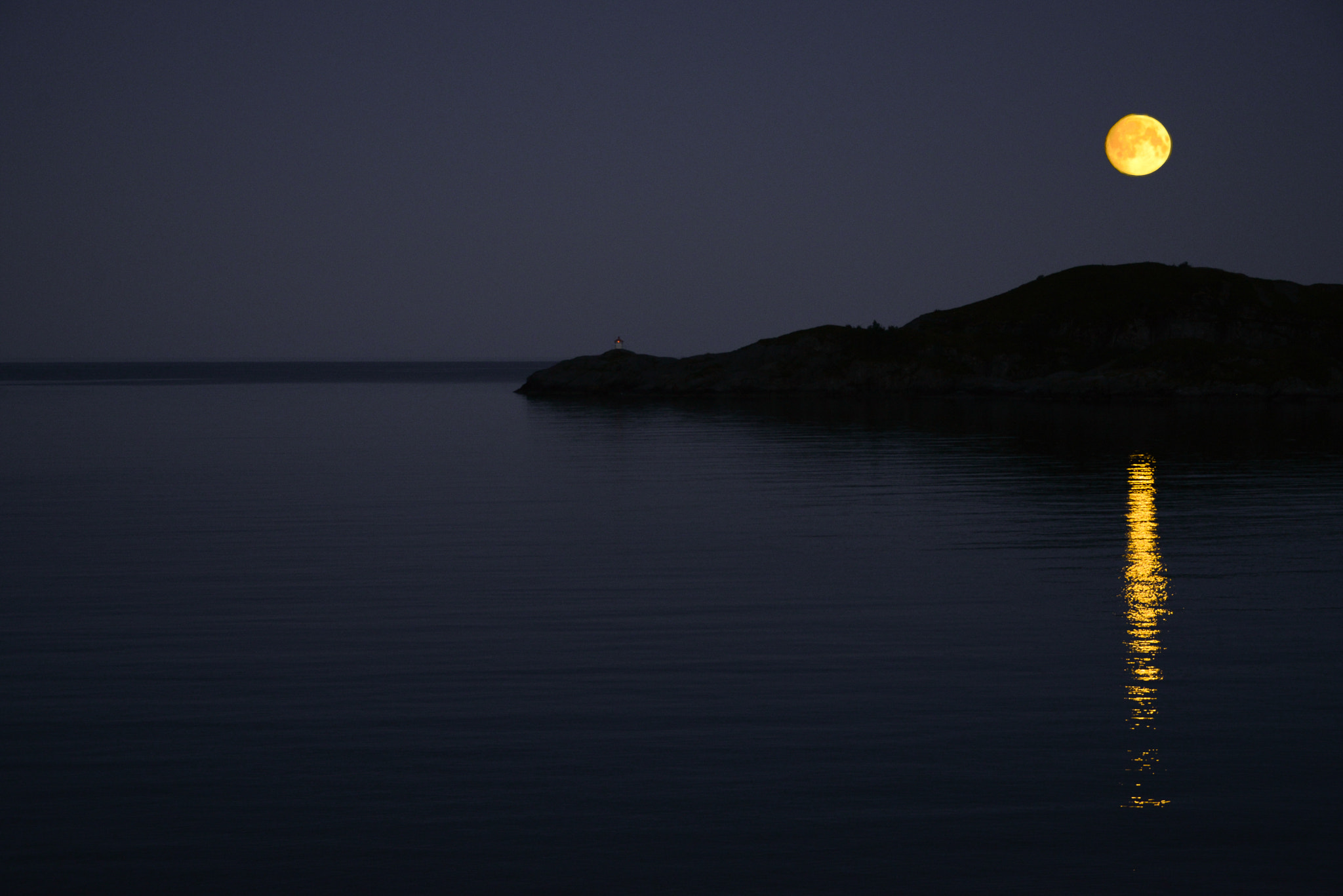 Nikon D600 sample photo. Moon rising photography