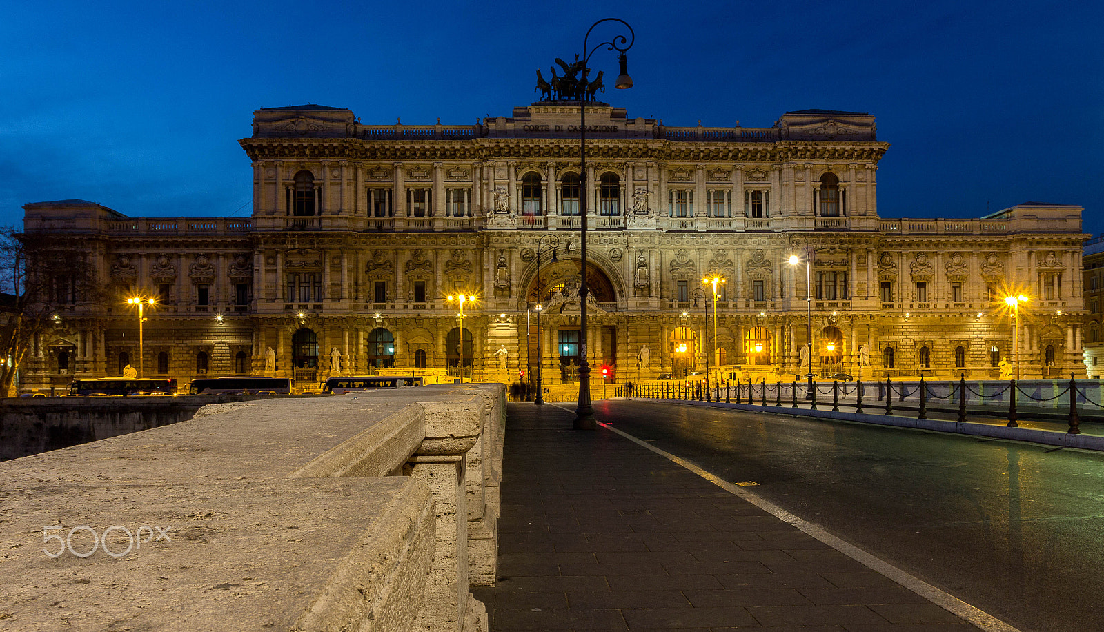 Canon EOS 60D + Canon EF 17-40mm F4L USM sample photo. Corte di cassazione photography