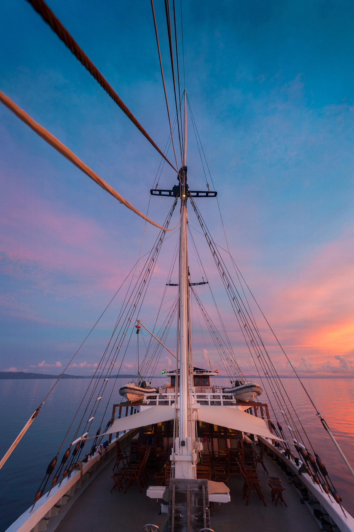 Nikon AF-S Nikkor 14-24mm F2.8G ED sample photo. Sailing in raja ampat, indonesia photography